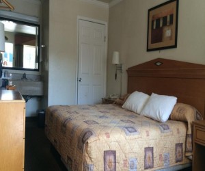 Travel Inn San Francisco - Comfortable King Size bed at affordable rates